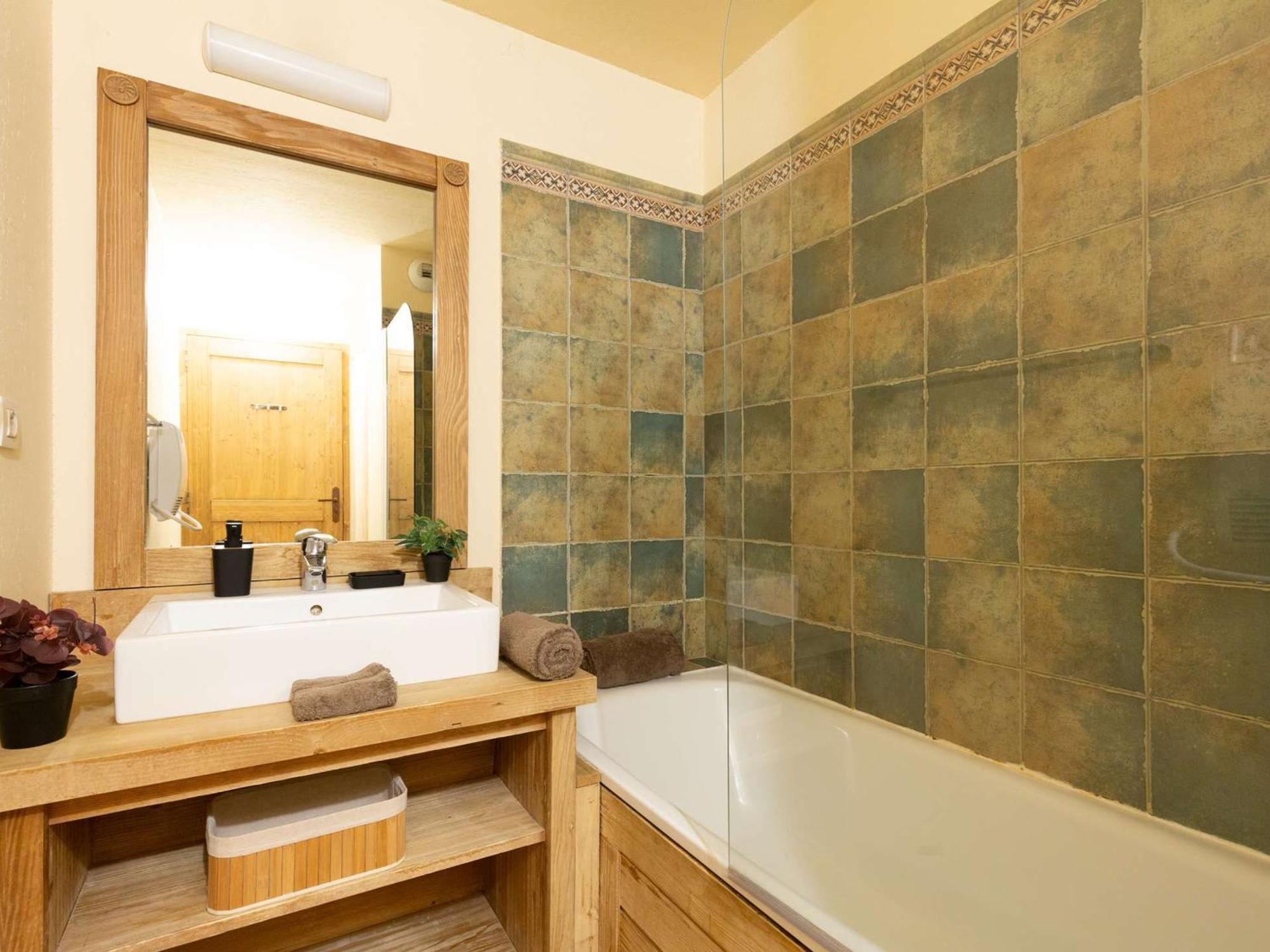 Appartement 10 Pers Avec Piscine, Sauna Et Parking En Centre-Ville De Saint-Lary-Soulan - Fr-1-296-394 외부 사진