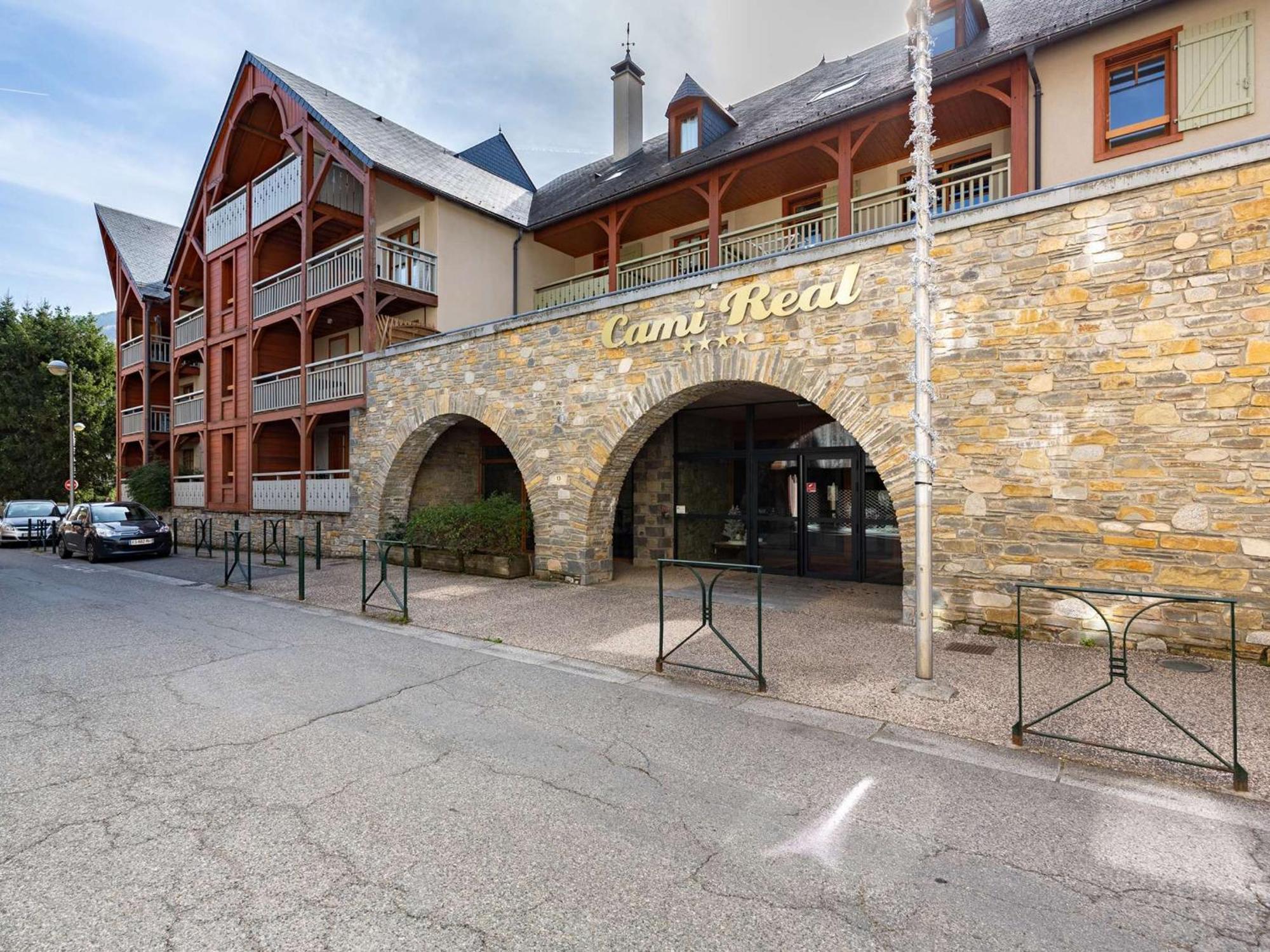 Appartement 10 Pers Avec Piscine, Sauna Et Parking En Centre-Ville De Saint-Lary-Soulan - Fr-1-296-394 외부 사진